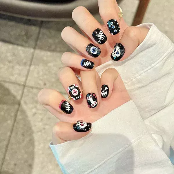 Exquisite Nail Art Accessories – Stunning Handmade Nail Studs-2376-2 Close-up of custom-made handmade nail studs, designed to elevate the look of your nails with exquisite craftsmanship